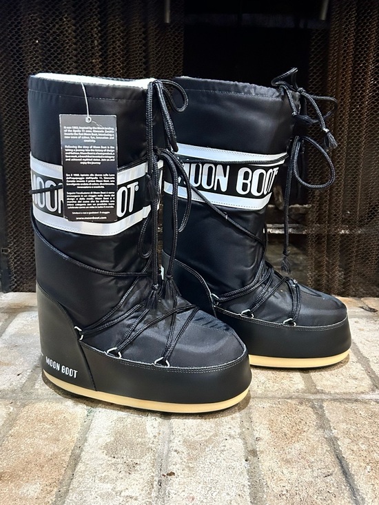 Moon Boot Shoes - Moon Boot Black and White Winter Snow Boots